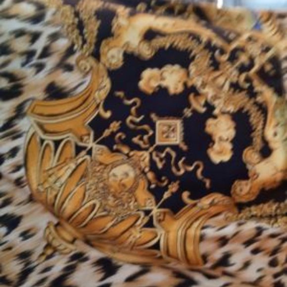 Versace Atelier - Picture 7 of 9